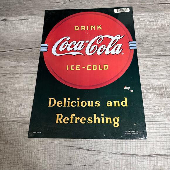 The Coca Cola Co. Coke Metal Sign Delicious And Refreshing 16" x 11"  1990 USA - Picture 4 of 5